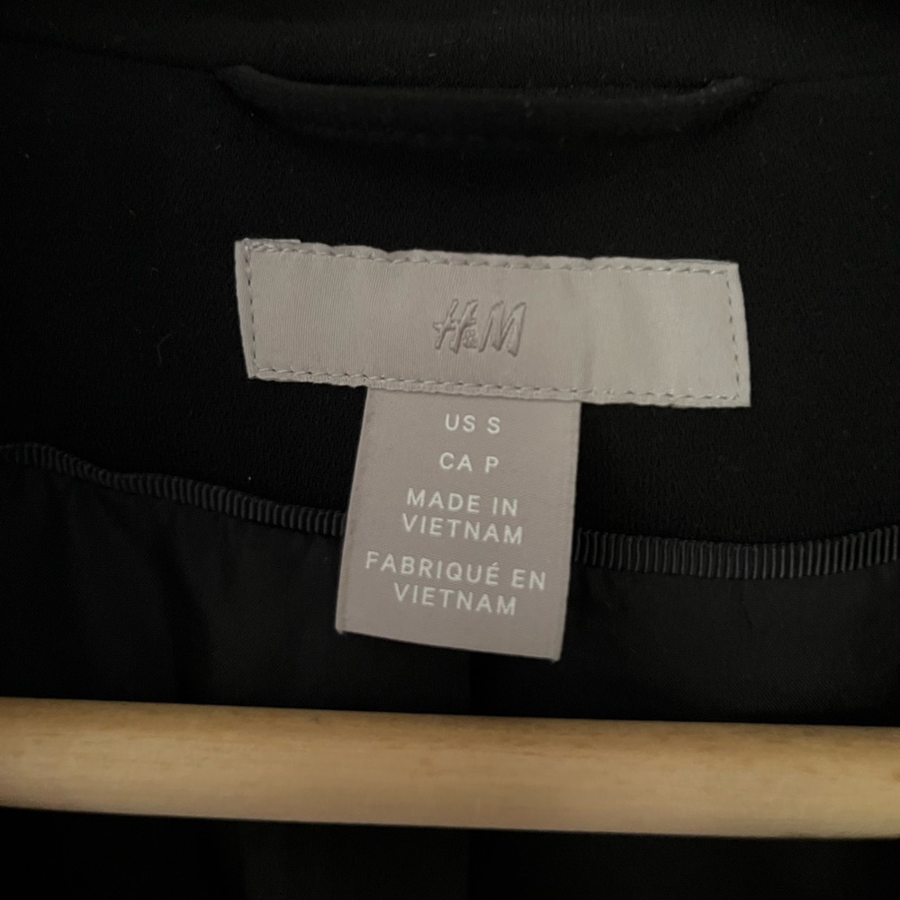 H&M Oversized Sleeveless Blazer - Picture 6 of 7